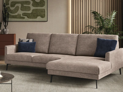 Divano con penisola Kriss di Rigosalotti