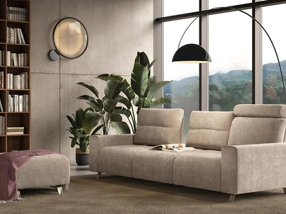 Divano lineare Push con schienale regolabile in due profondità di Rigosalotti