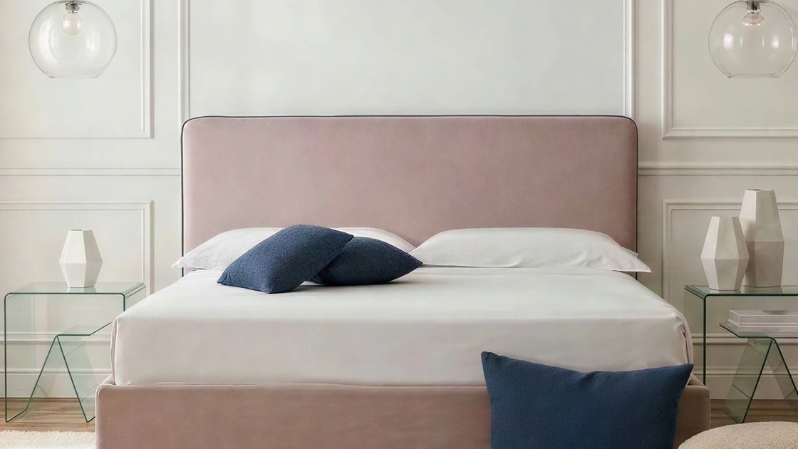 Letto Iside con testiera di Rinaldi Group