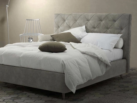 Letto matrimoniale con testiera trapuntata Maia di Rimar