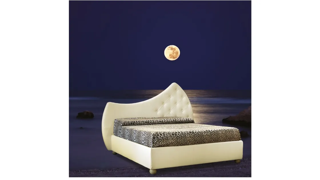 Letto con testiera dalla forma lunare  Moon di Baiardi