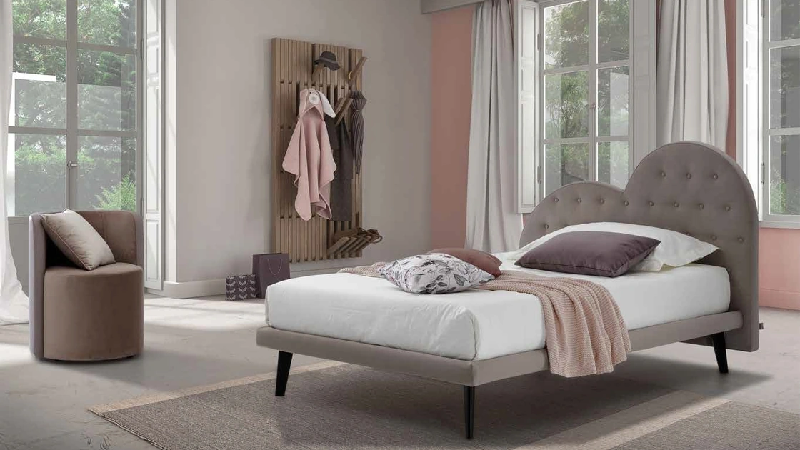 Letto singolo Cupido con testiera a forma di cuore di Rimar