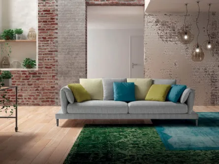 Divano lineare moderno in tessuto Upper Twist di Samoa